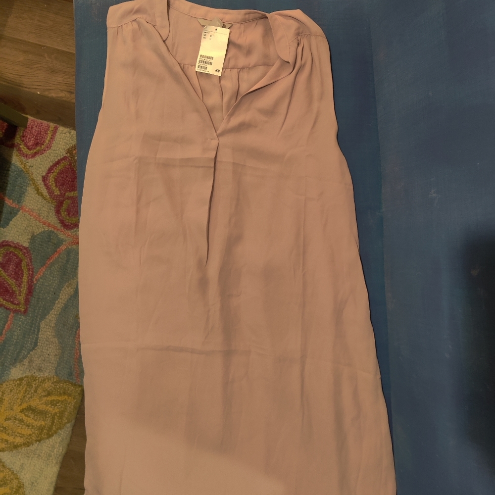 H&M Dress - Picture 2 of 2